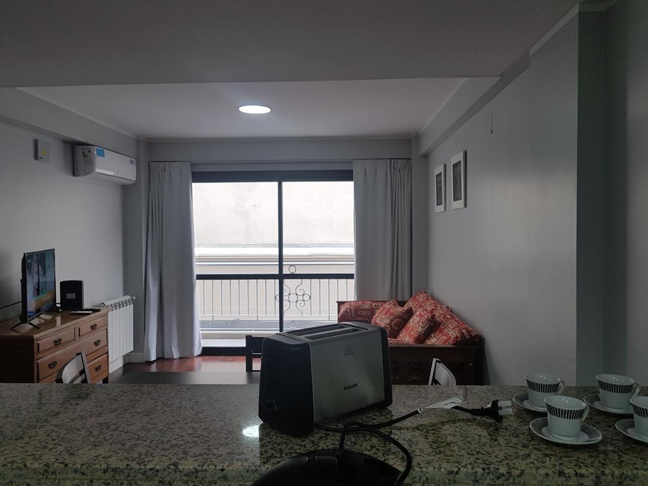 Leguizamon Suite Con Cochera 萨尔塔 外观 照片